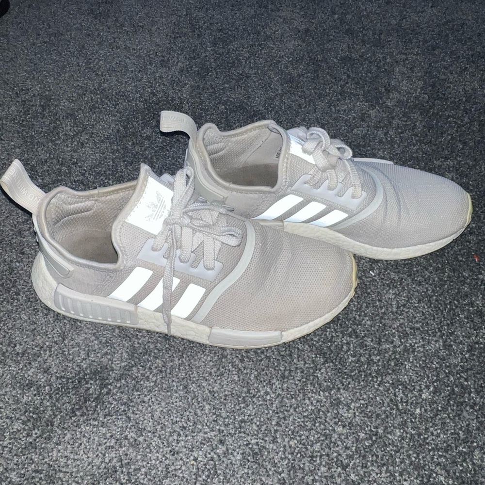 Nmd r1 white sneakers.                                MESSAGE ME BEFORE BUYING